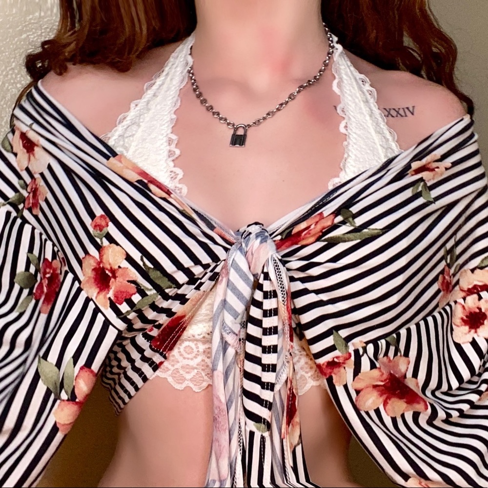Floral Stripped Tie Up Crop Top